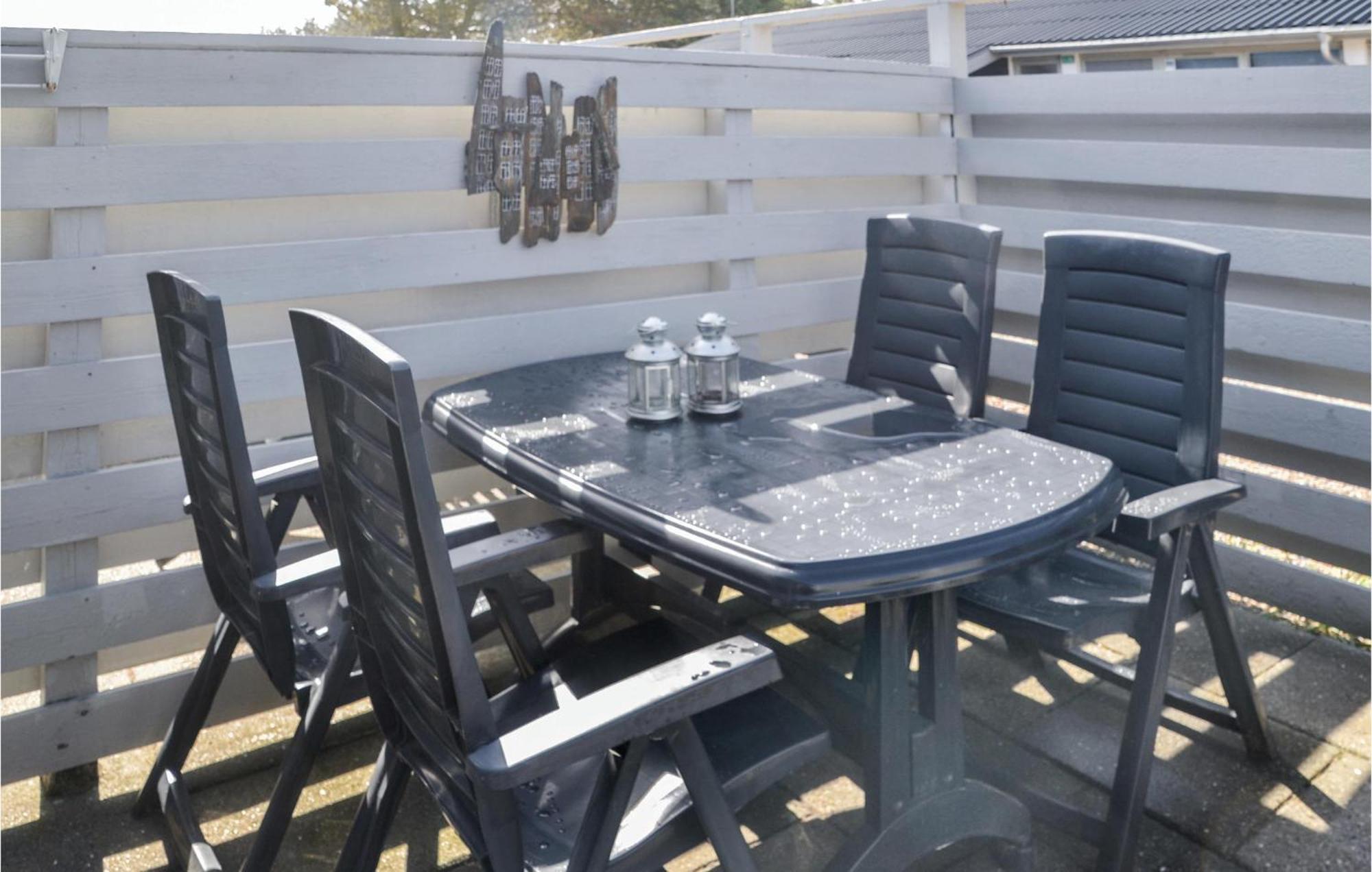 Beautiful Apartment In Vejers Strand With Wifi Exteriör bild